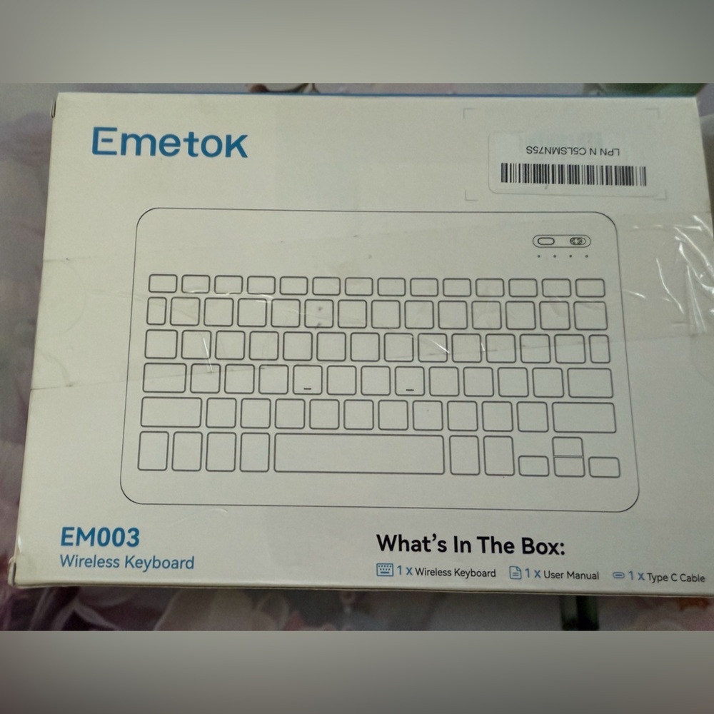 EM003 Wireless Keyboard - White